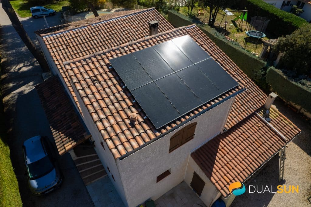 Comment fonctionnent les panneaux photovoltaïques Guide complet pour